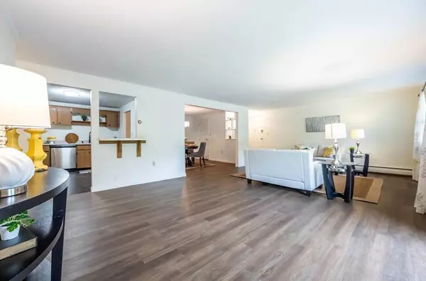 247 N Main St #5, Andover, MA 01810