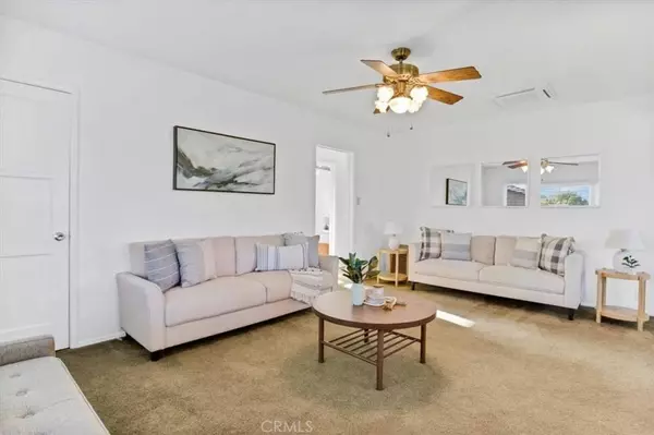 2702 Yearling ST, Lakewood, CA 90712