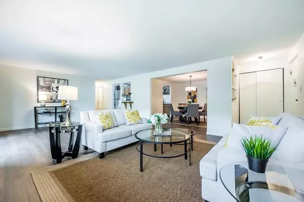 247 N Main St #5, Andover, MA 01810