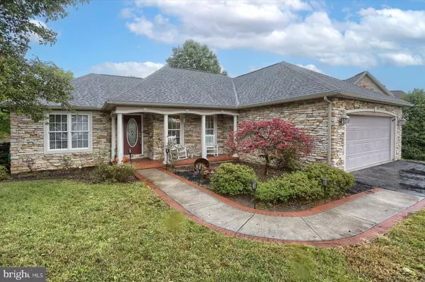 1615 COBBLE CT, New Cumberland, PA 17070