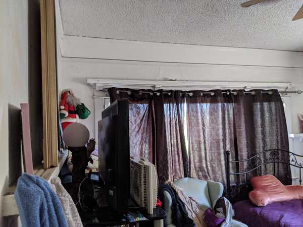 1121 W 48th St, Los Angeles, CA 90037