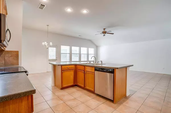 5804 Red Drum Drive, Fort Worth, TX 76179