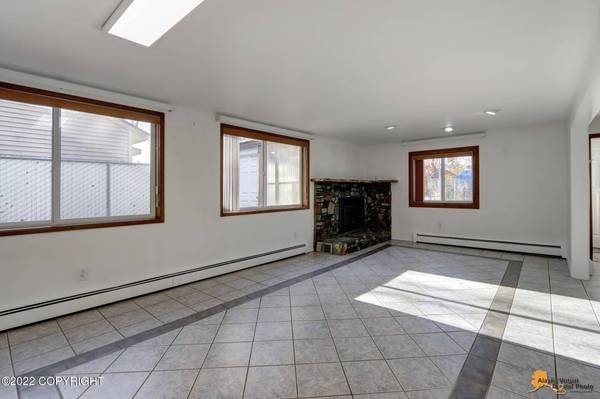 3205 Woodland Park Drive, Anchorage, AK 99517