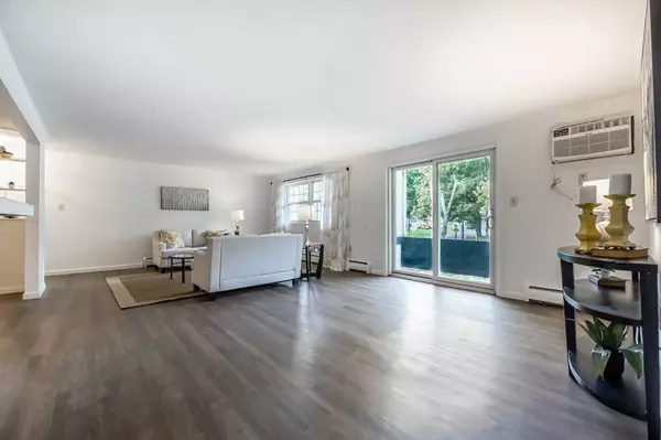 247 N Main St #5, Andover, MA 01810