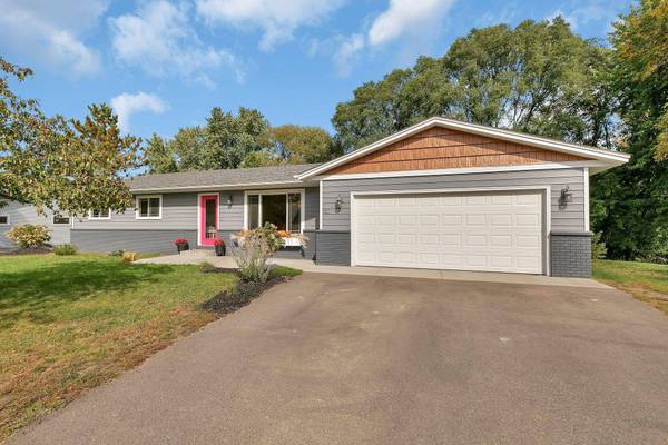 130 Kampa CIR, Monticello, MN 55362