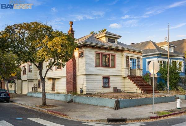 6110 Canning St, Oakland, CA 94609