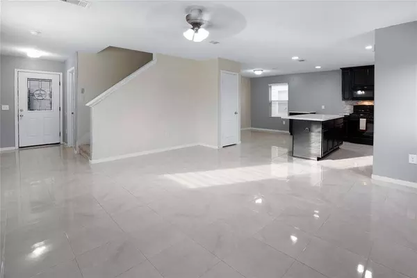 10230 Dawson Hill LN, Houston, TX 77044