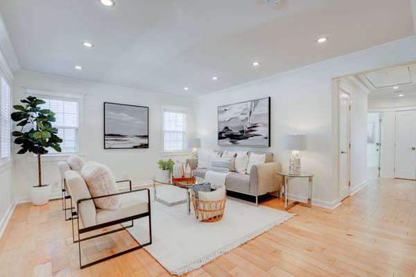 328 Del Rosa Way, San Mateo, CA 94403