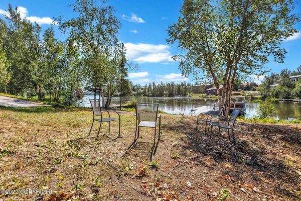 1090 E Lake Shore Avenue #3, Wasilla, AK 99654