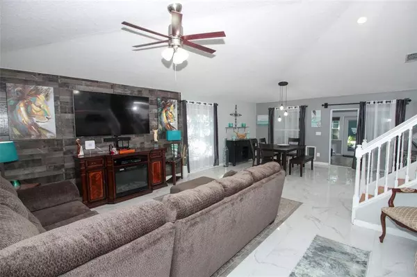 313 GARY BLVD, Longwood, FL 32750