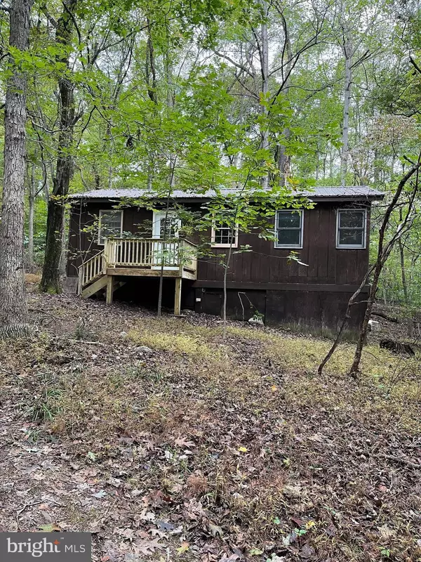 286 STELLAR WAY, Great Cacapon, WV 25422