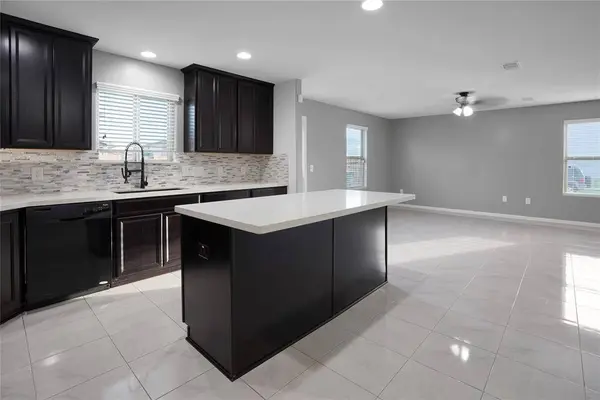 10230 Dawson Hill LN, Houston, TX 77044