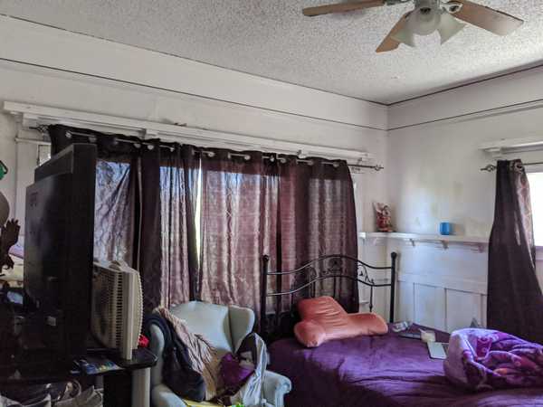 1121 W 48th St, Los Angeles, CA 90037