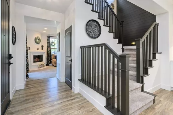 94 Rinaldi, Irvine, CA 92620