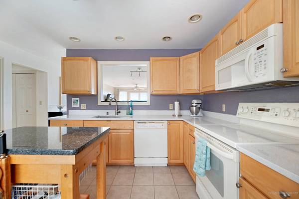 16 Harborview Drive #16, Stockton Springs, ME 04981