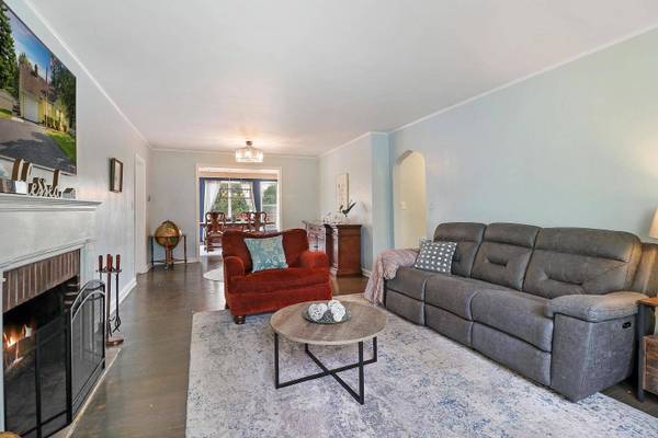 515 Highview DR, Fox River Grove, IL 60021