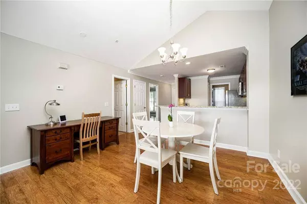 920 Jetton ST #42, Davidson, NC 28036