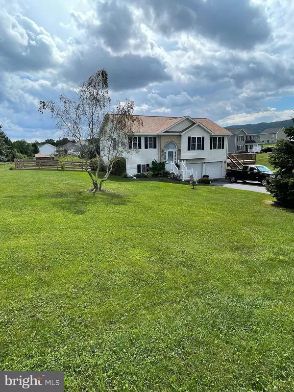 63 PARRON DR, Martinsburg, WV 25403