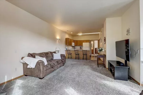 6644 Scattergood Ln, Windsor, WI 53598