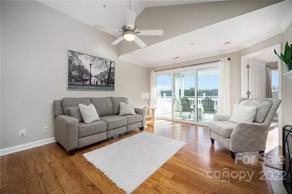 920 Jetton ST #42, Davidson, NC 28036