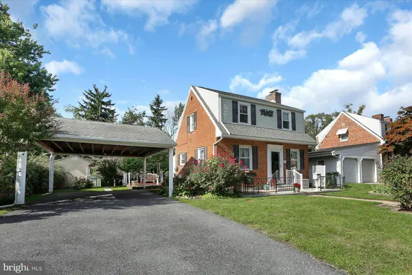 1920 CHATHAM DR, Camp Hill, PA 17011