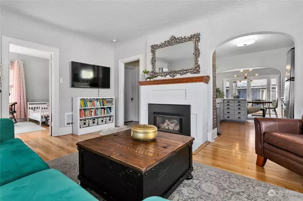 3013 Meridian ST, Bellingham, WA 98225