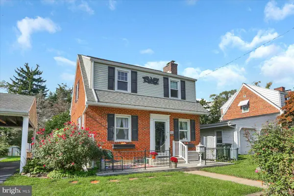 1920 CHATHAM DR, Camp Hill, PA 17011