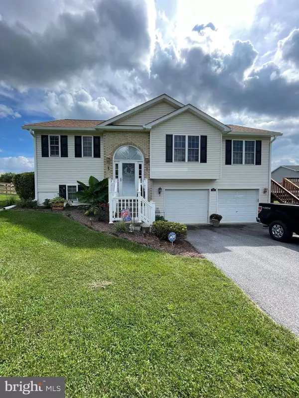 63 PARRON DR, Martinsburg, WV 25403