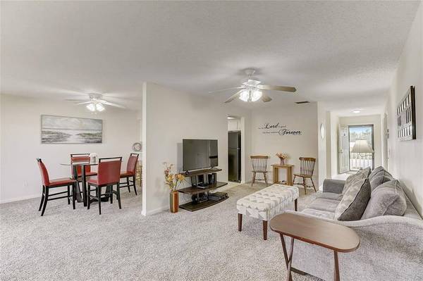 5922 7TH AVE W #5922, Bradenton, FL 34209