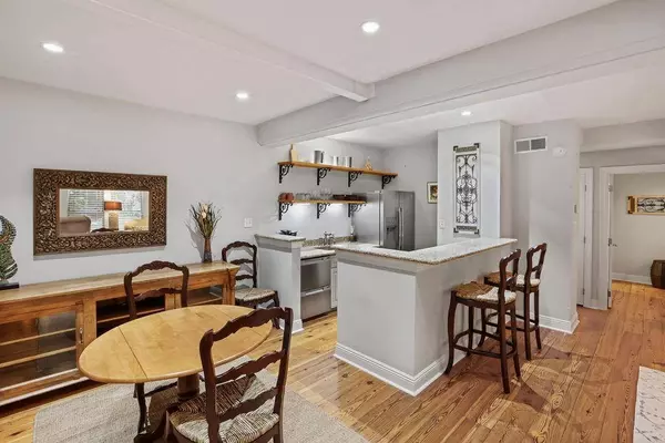 333 JULIA ST #208, New Orleans, LA 70130