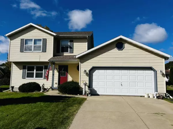 1009 Monteray Ln, Waunakee, WI 53597