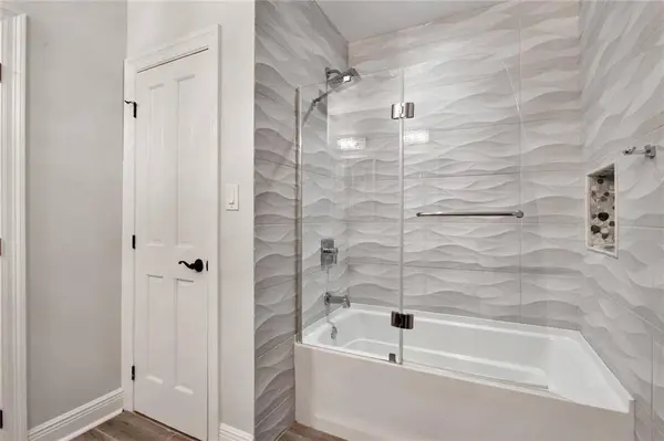 5220 CHAMBERLAIN DR, New Orleans, LA 70122