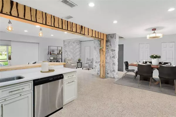 2924 MARATHON AVE, Orlando, FL 32805