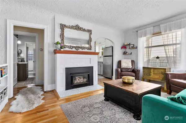 3013 Meridian ST, Bellingham, WA 98225