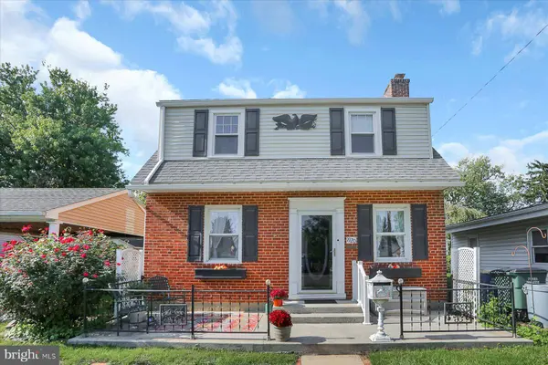 1920 CHATHAM DR, Camp Hill, PA 17011