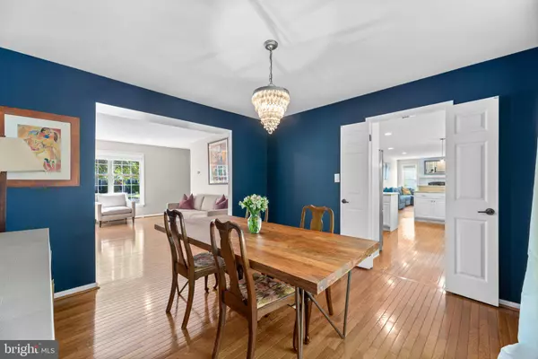 228 HUNTERS RIDGE RD, Lutherville Timonium, MD 21093