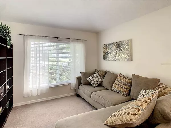 130 CASTERTON CIR, Davenport, FL 33897