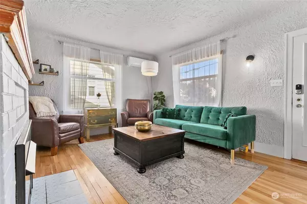 3013 Meridian ST, Bellingham, WA 98225