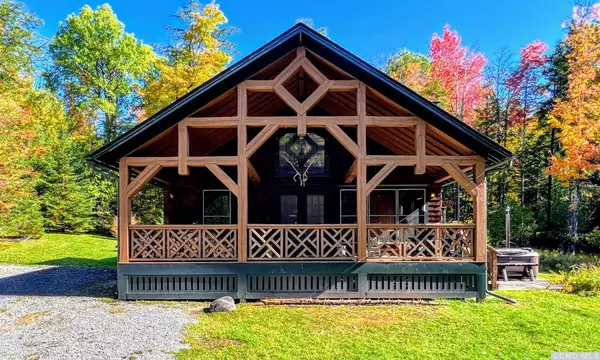 145 Clum Hill Road, Haines Falls, NY 12436