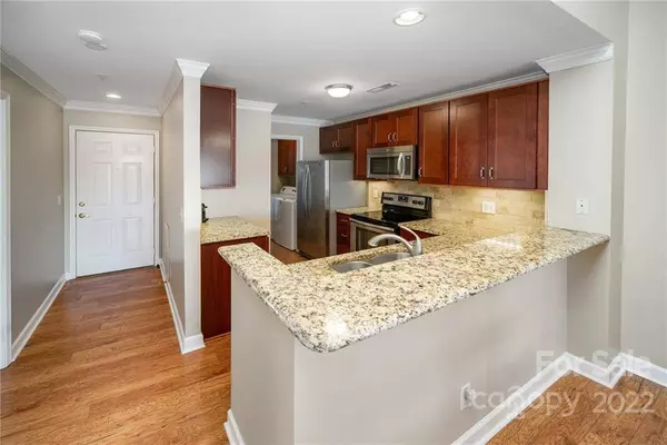 920 Jetton ST #42, Davidson, NC 28036