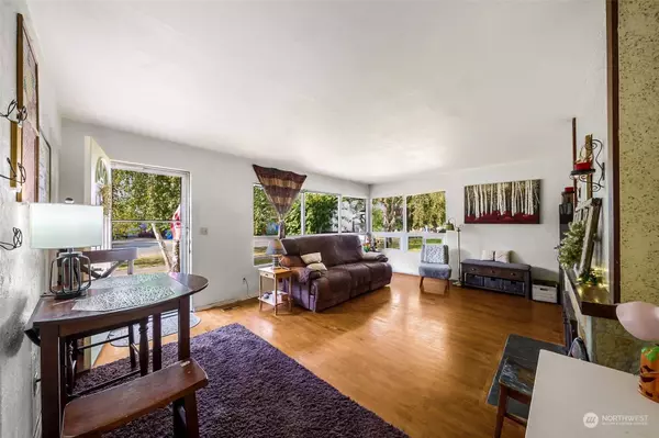 6209 Bock AVE, Sumner, WA 98390