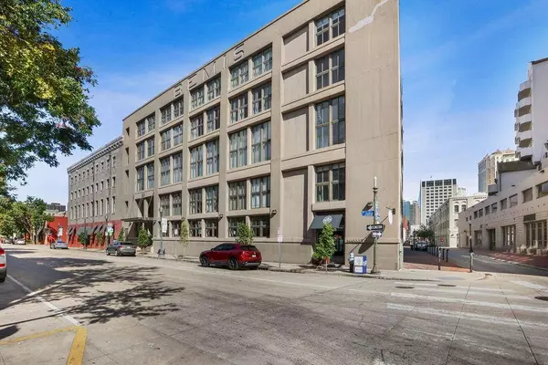 333 JULIA ST #208, New Orleans, LA 70130