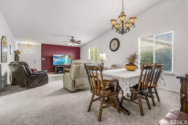 1335 White Buffs Circle, Fernley, NV 89408