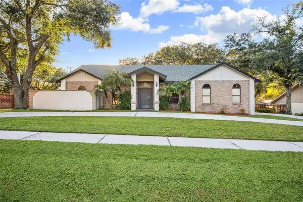 2211 WHITLOCK PL, Dover, FL 33527