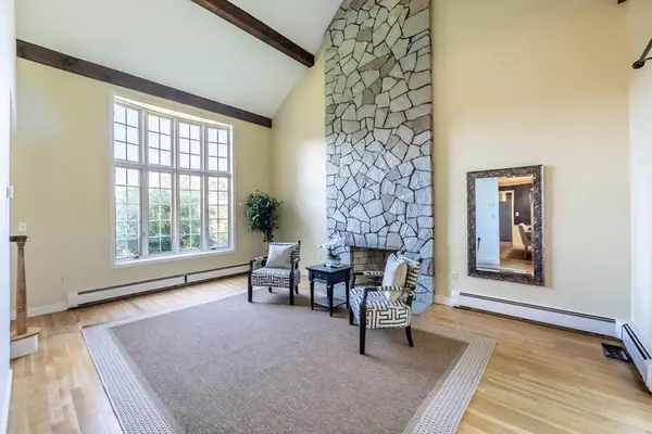 12 Blueberry Cir, Andover, MA 01810