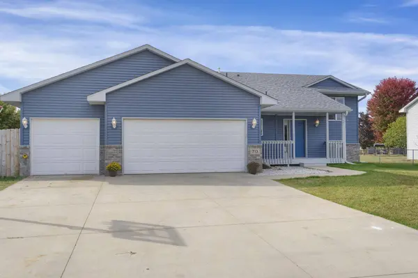 713 Obrien Pkwy, Belle Plaine, MN 56011