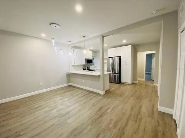 1049 FORMOSA AVE, Winter Park, FL 32789