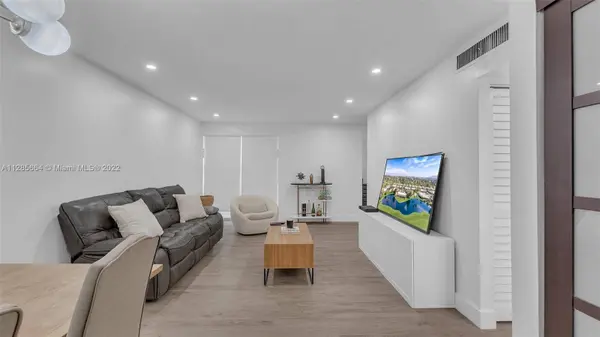 200 177th Dr #215, Sunny Isles Beach, FL 33160