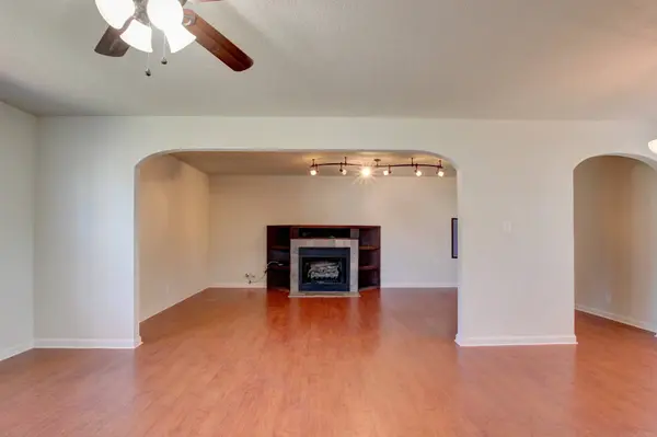 919 Van Buren Ave, Oak Grove, KY 42262