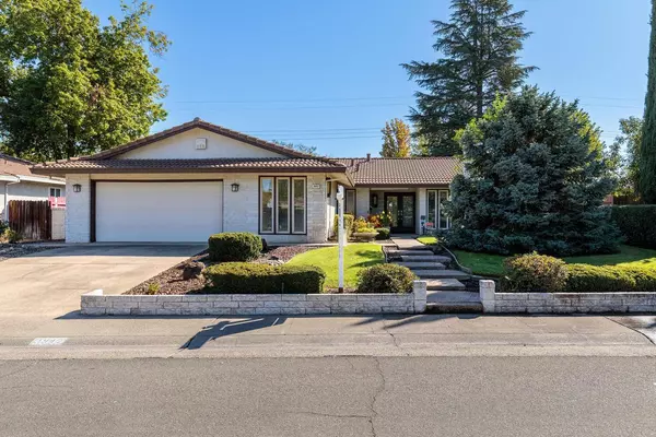 3942 Rochdale DR, Carmichael, CA 95608